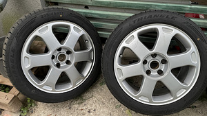 Audi Avus 17" veljed suverehvidega (3 foto / 10)