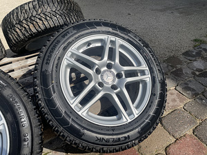 Mercedes-Benz 5x112 valuveljed naastrehvidega (1 foto / 8)