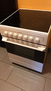 Электрическая плита Electrolux (1 фото из 1)