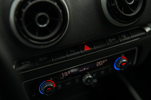 Audi A3 Sportback S-line 2016 (7 foto / 14)