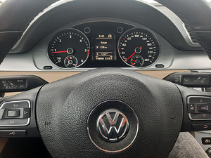 M/V Volkswagen CC 2.0 103 кВт (9 фото из 15)