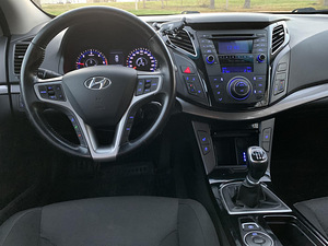 Hyundai i40 (9 foto / 13)