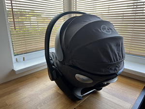 Cybex Cloud Q Platinum 0-13kg turvahäll + isofix alus (2 foto / 8)