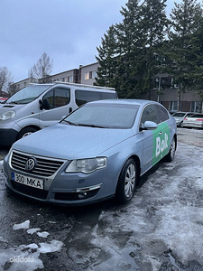 Прокат автомобилей (2 фото из 6)