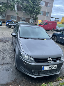 Прокат автомобилей (2 фото из 7)
