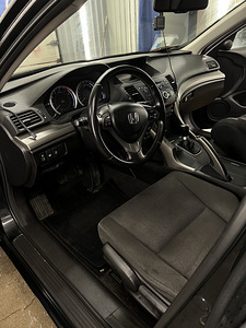 HONDA ACCORD TOURER (6 foto / 9)