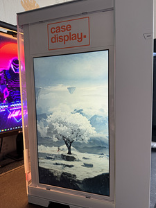 Lian Li O11 Dynamic EVO RGB custom FHD front panel (1 foto / 1)