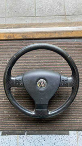 Volkswagen Passat B6 varuosad (9 foto / 10)