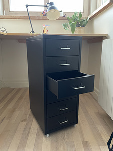 IKEA HELMER ratastel sahtliboks, must (1 foto / 1)