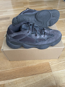 Yeezy 500 Utility Black (2 foto / 6)