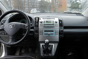 Toyota Corolla Verso 2.2 100kW D4D (11 foto / 14)