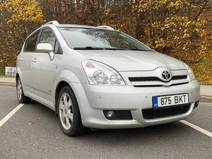 Toyota Corolla Verso 2.2 100kW D4D (3 foto / 14)