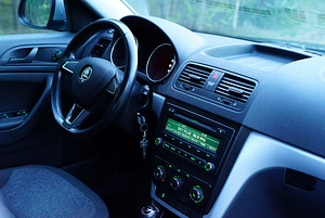 Skoda Yeti (6 foto / 8)