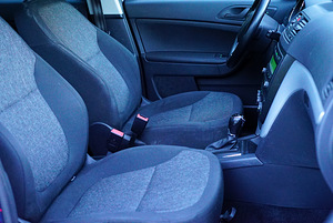 Skoda Yeti (7 foto / 8)