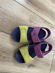 Adidas sandaalid s 27 (1 foto / 3)