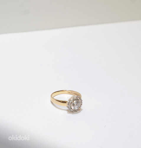 Золотое кольцо 585 пробы 2.90 г