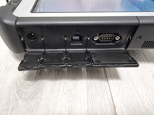 Tablet PC Panasonic CF-D1DW200FZ Rugged, Ekraan on vigane (3 foto / 5)
