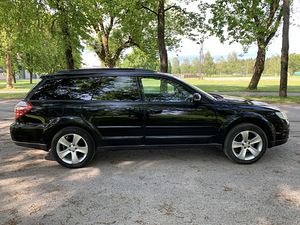 Subaru Outback 2.5 121kw 2007 (3 foto / 9)
