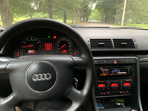 Audi A4 B6 2.0 96kw 2004a (6 foto / 7)