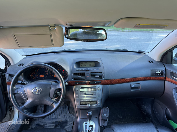Toyota Avensis 2.0 108kw (foto #8)