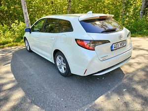 Продам Toyota Corolla (6 фото из 15)