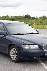 Volvo V70, 2000a, 2.5L 103kW, manuaal, diisel (8 foto / 15)