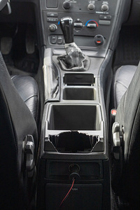 Volvo V70, 2000a, 2.5L 103kW, manuaal, diisel (13 foto / 15)