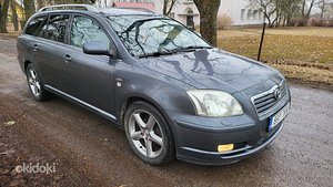 Toyota Avensis 2,2 130kw 2005a. (4 foto / 8)