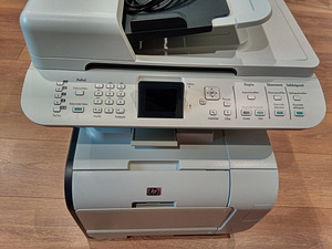 Laserprinter HP Color LaserJet CM2320nf MFP (7 foto / 8)