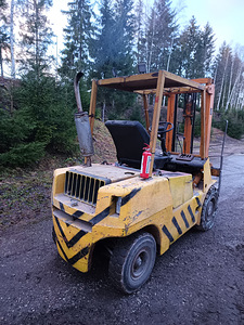 Diiseltõstuk Balkancar 5t (4 foto / 9)