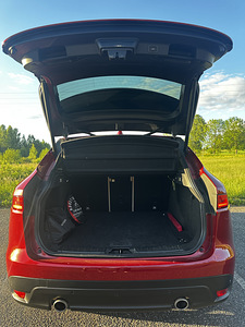 Jaguar F-Pace 3.0D AWD 221 kW Automaat • 2017 (3 foto / 12)