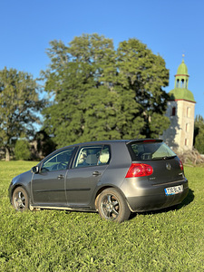 Volkswagen Golf 2.0 103kW (3 фото из 9)