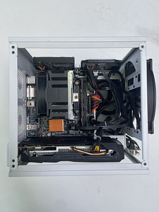 Lauarvuti - GTX 1060 & i5 6500 (3 foto / 5)