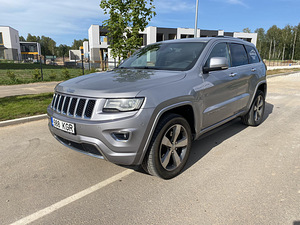 Jeep Grand Cherokee (2 foto / 8)