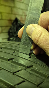 BRIDGESTONE DUELER H/L 235/60R18 (3 foto / 5)