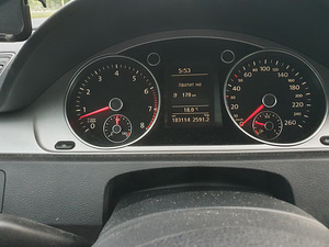 Volkswagen Passat b7 1.4 , 90kw (4 foto / 8)