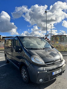 Opel Vivaro (2 foto / 5)