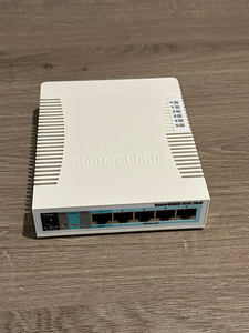 Mikrotik ruuter 951G-2HnD (1 foto / 1)