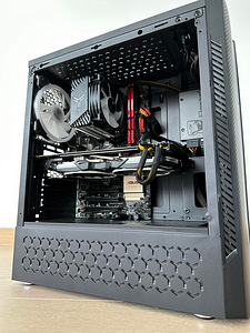 Gaming PC, i5-6500, 16GB RAM, GTX 1080 MSI Armor OC, 1TB SSD (2 foto / 9)