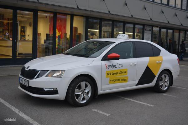 Сдаём в аренду машины с наклейками Яндекс (фото #2)