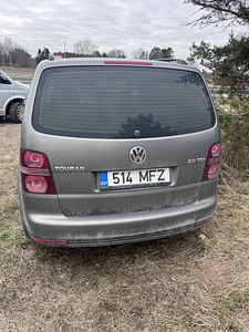 Vw Touran (4 foto / 9)