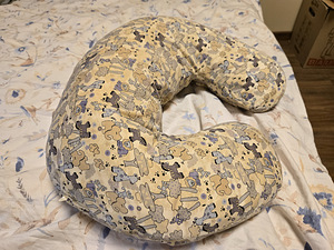 Подушка для кормления (2 фото из 2)