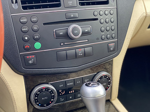 MERCEDES-BENZ C 320 4MATIC AMG PAKET AVANTGARDE (11 foto / 15)