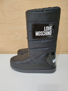 Uued Moschino lumesaapad, 39-40 (7 foto / 9)