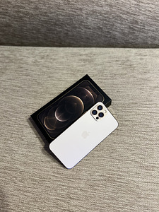 iPhone 12 pro 128 gb (3 foto / 4)