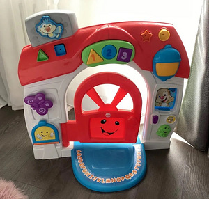 Fisher Price motoorikamaja helide, muusikaga ja mängude (2 foto / 3)