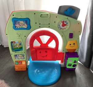 Fisher Price motoorikamaja helide, muusikaga ja mängude (3 foto / 3)