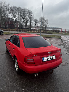 Audi a4 b5 1.9tdi (8 foto / 8)
