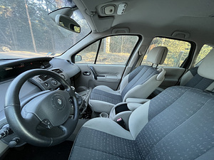 Renault megane scenic (5 foto / 5)