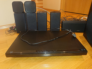 Kodukino Philips HTB3520G/12 5.1 3D (2 foto / 9)